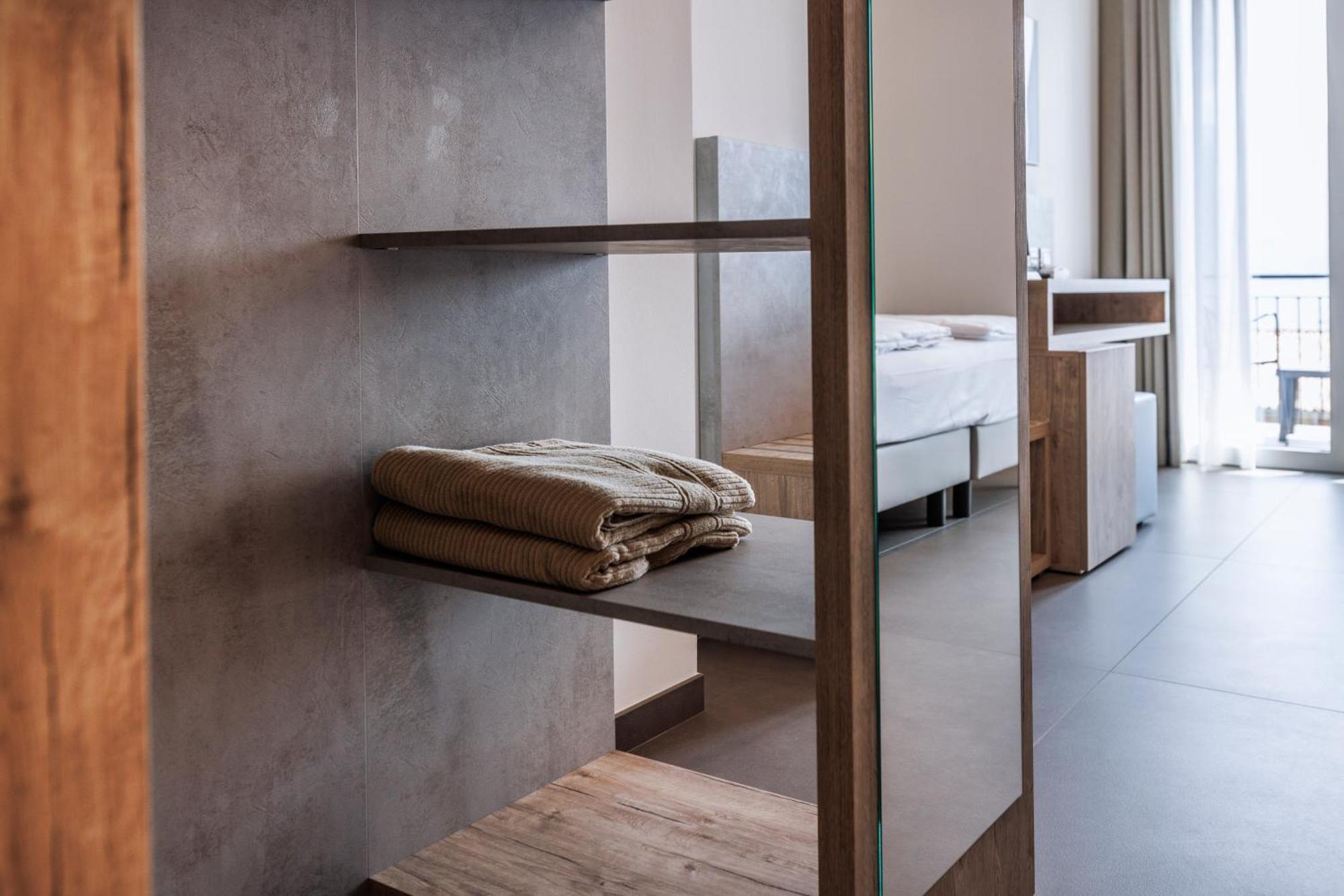 Hotel Livia Гарньяно Номер фото